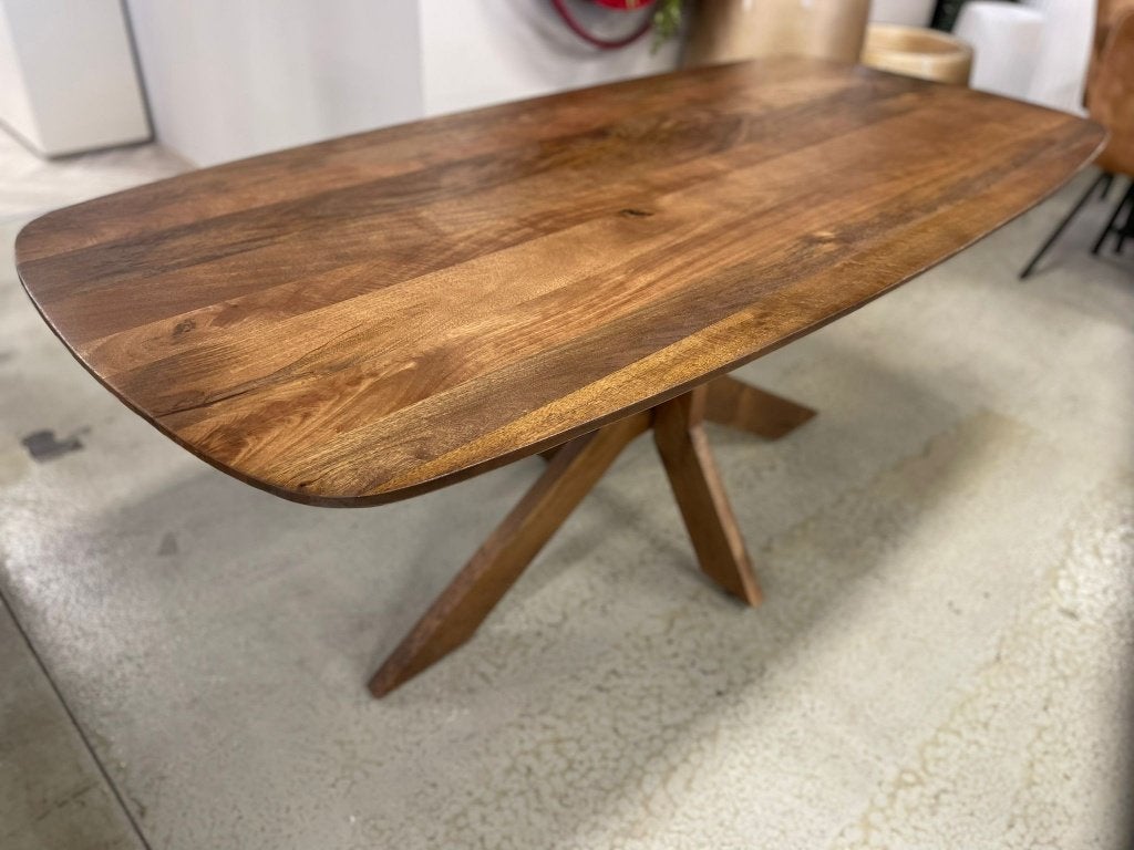 LEEGVERKOOP GOEDKOOPSTE NEDERLAND TAFEL DEENS OVAAL VOORRAAD, Bruin, Nieuw, Ophalen of Verzenden, Modern