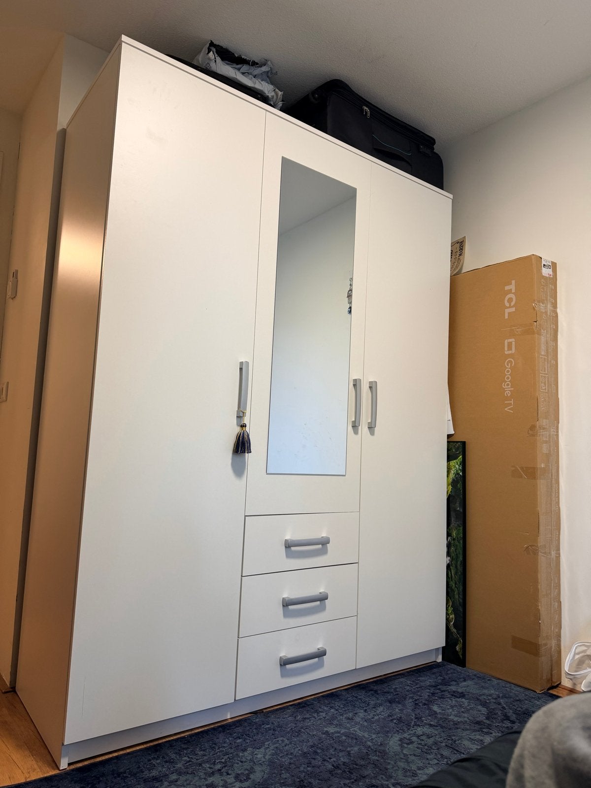 Wardrobe with Mirror & Drawers – Used 6 Months, Huis en Inrichting, Ophalen, 100 tot 150 cm, 200 cm of meer, Zo goed als nieuw