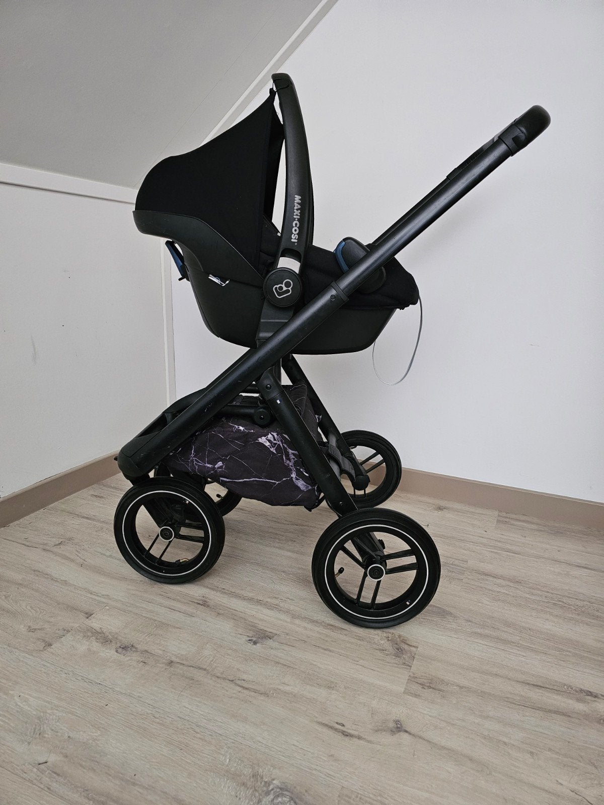 dubatti one E5 Limited edition Marmer 3in1 compleet, Zo goed als nieuw, Combiwagen, Luchtbanden, Ophalen