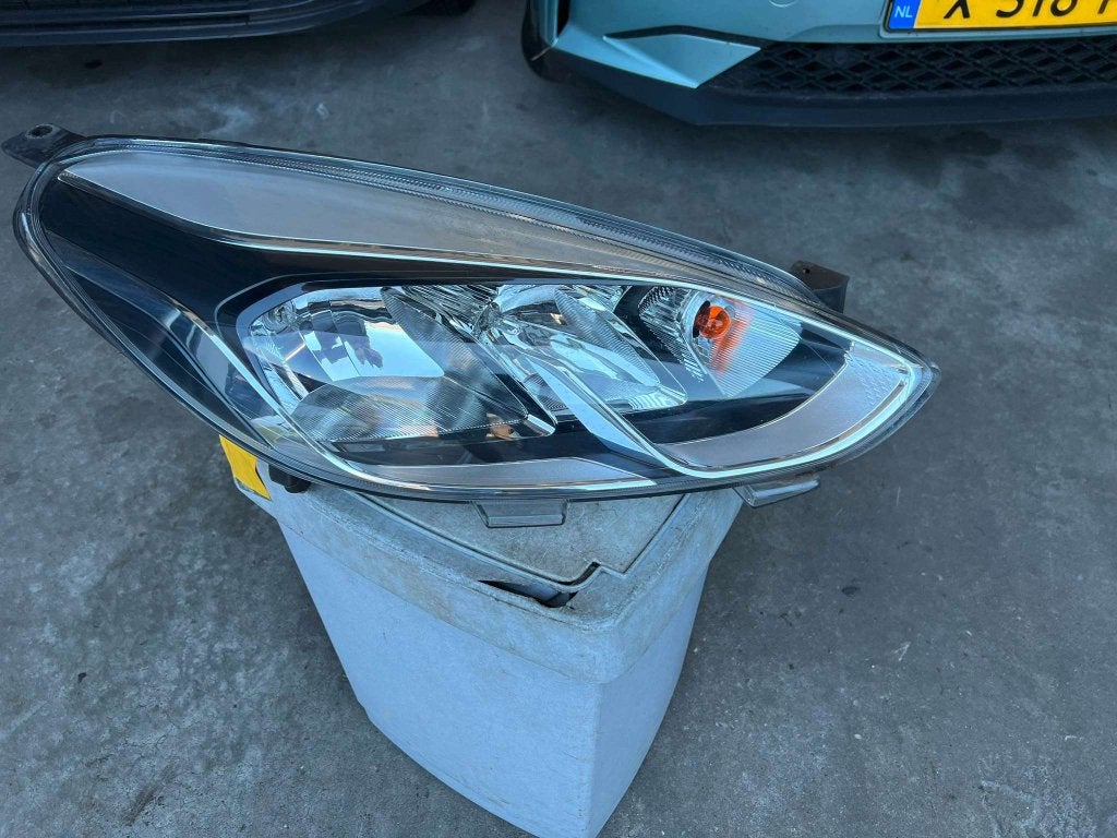 koplamp fiesta mk8 led rechts h1bb-13w029-af  2017+, Gebruikt, Duitsland, Ford, Info@ford.com
