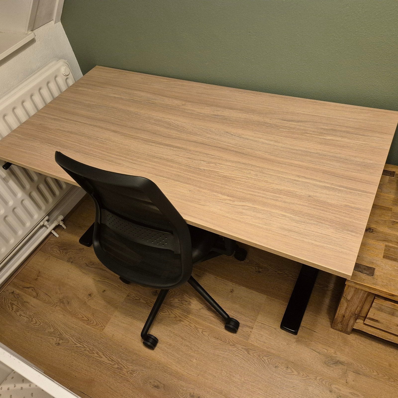 In hoogte verstelbaar bureau (160x80) met bureaustoel, Huis en Inrichting, Ophalen, In hoogte verstelbaar, Zo goed als nieuw, Zit-sta bureau