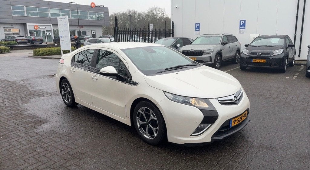 Opel Ampera 1.4, Euro 5, 4 cilinders, 16 kWh, 4 stoelen