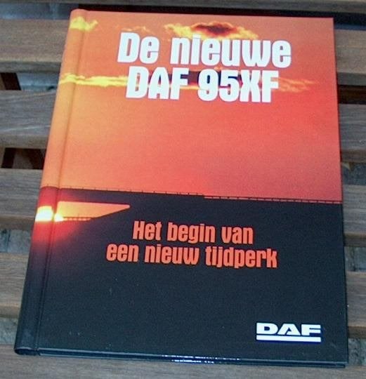 De Nieuwe DAF 95 XF, Ophalen, Zo goed als nieuw, Auto's