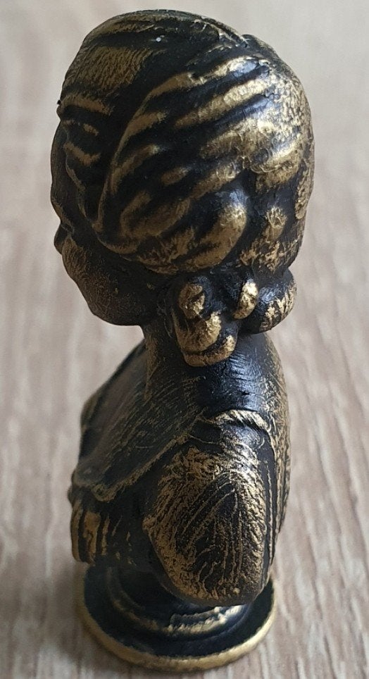 Prachtige miniatuur buste 1 op 12

Uitgevoerd in een elegant, Decoratie, Mandysmaison, Mandysmaison@gmail.com, Nieuw