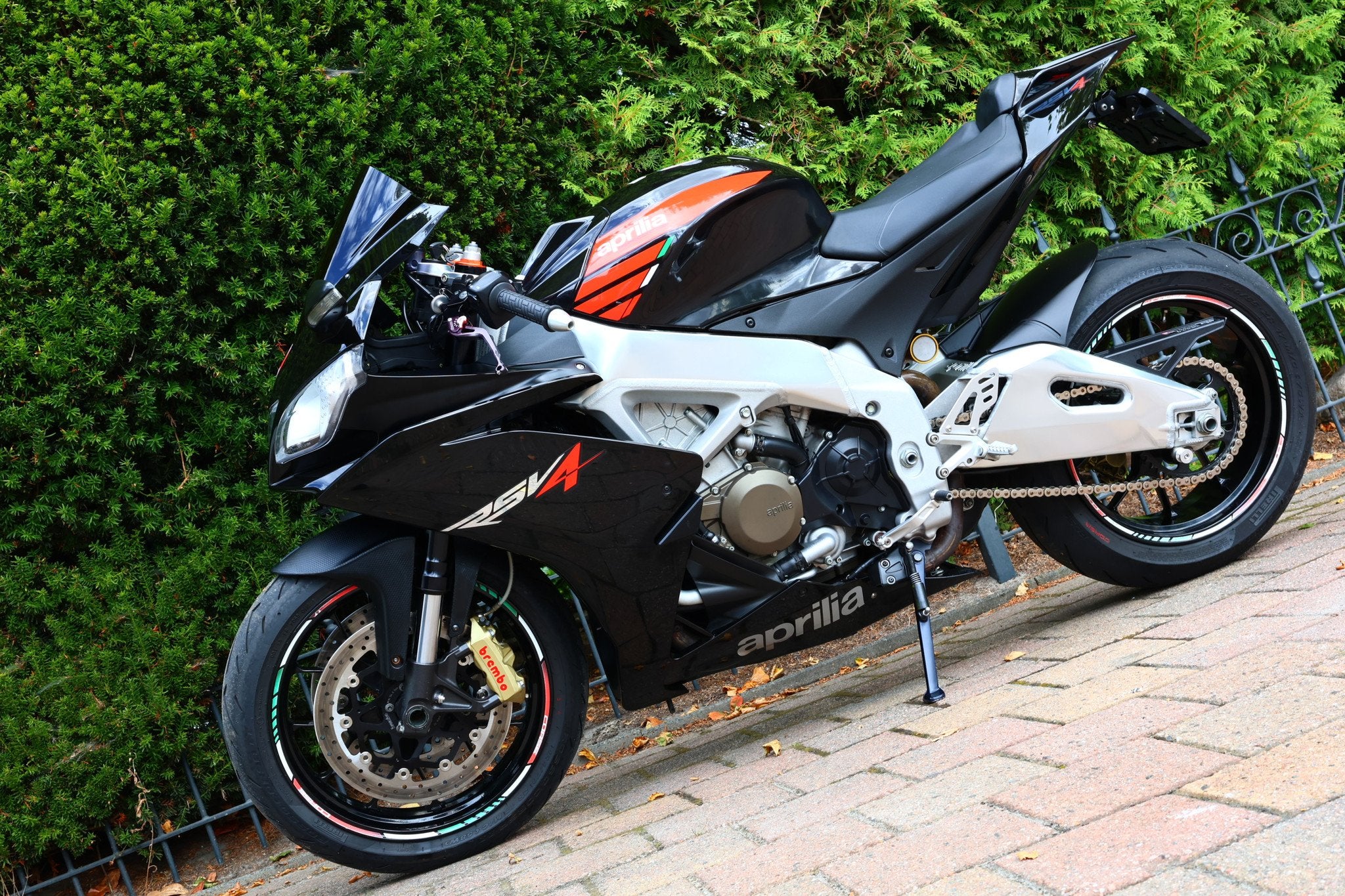 Aprilia RSV4 | RSV4R ABS BLACK EDITION (bj 2009), Bedrijf, Super Sport, Meer dan 35 kW, 999 cc
