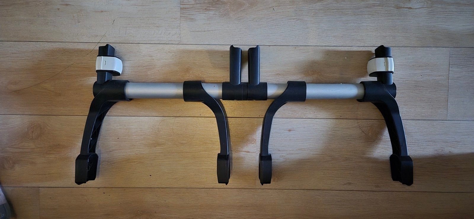 Bugaboo Twin Adapter voor Maxi-Cosi autostoeltjes, Kinderen en Baby's, Kinderwagens en Combinaties, Bugaboo, Ophalen, Kinderwagen