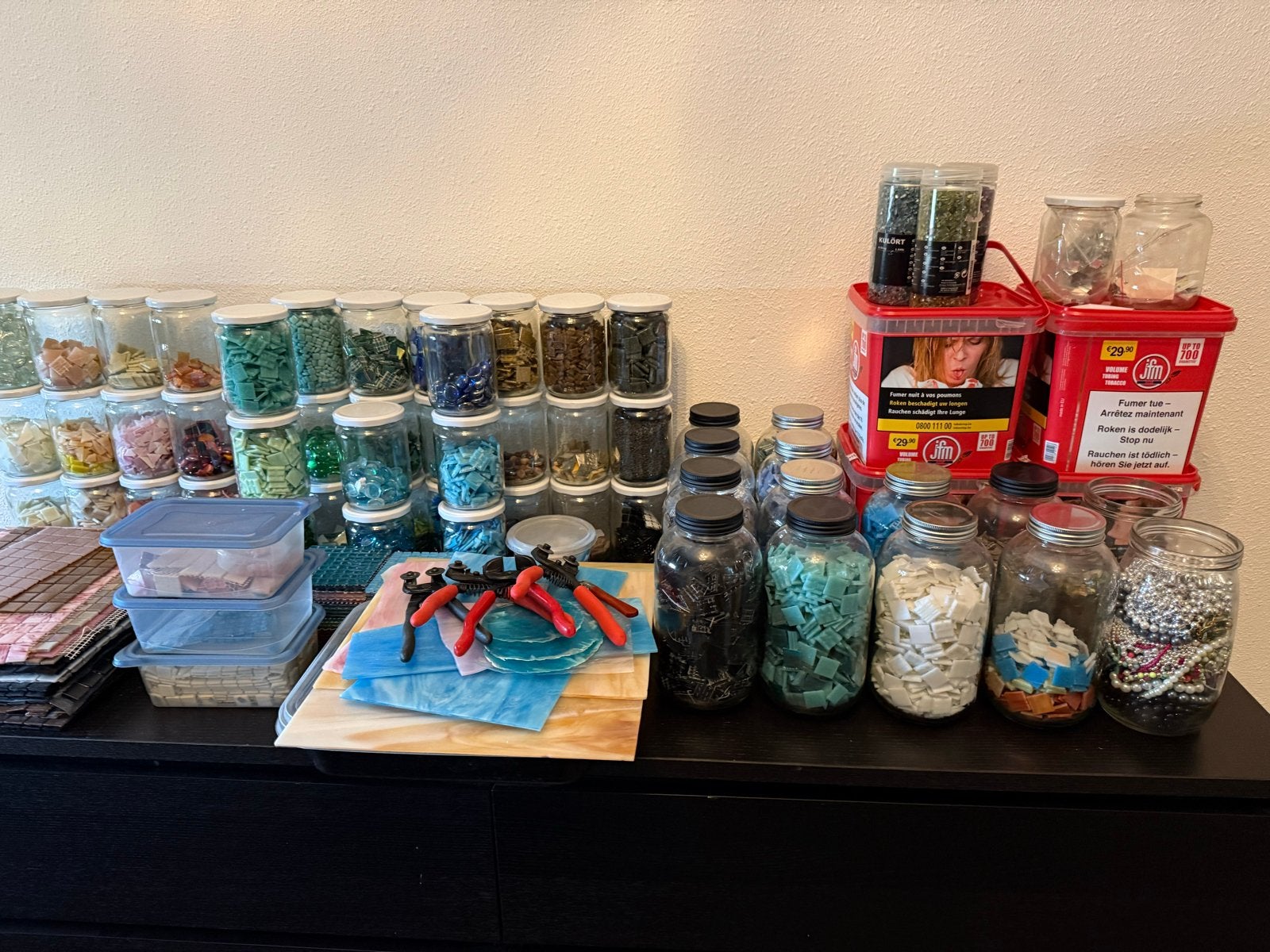 Grote collectie Glas Mozaïek, nuggets en gereedschap, Ophalen, Gebruikt, Gereedschap of Toebehoren, Meerkleurig
