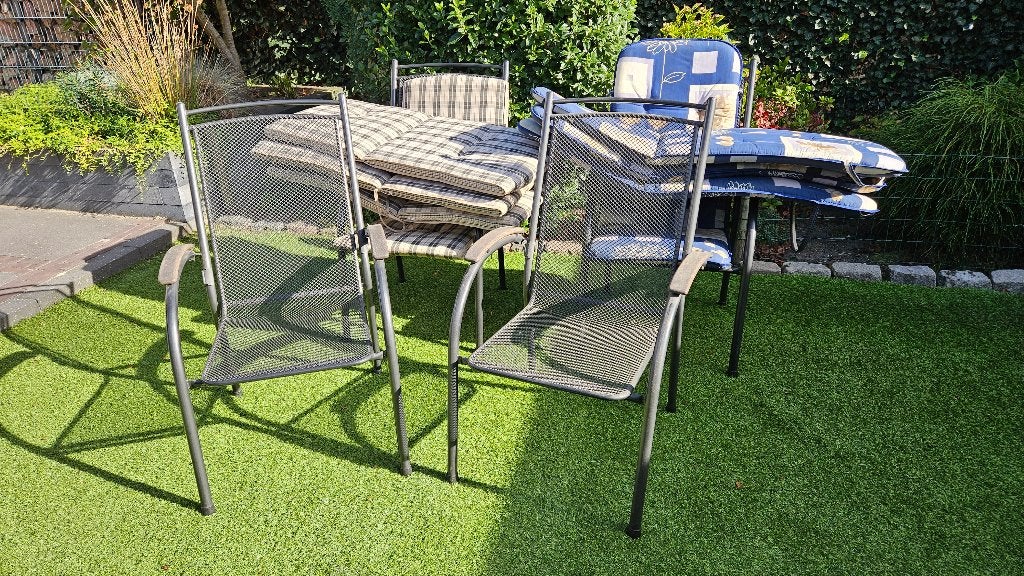 Set 4 tuinstoelen incl kussens