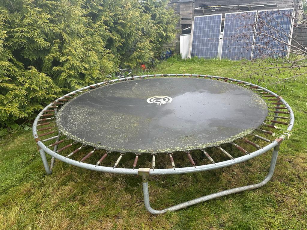 Gratis grote trampoline, afhalen op eiland Vinkeveen, Ophalen, Gebruikt