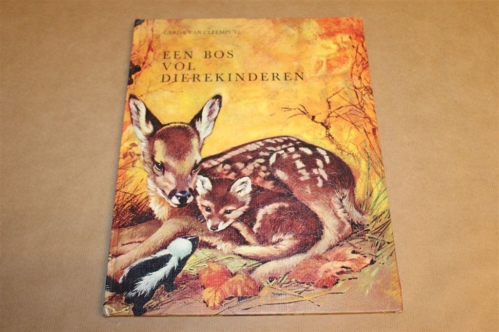 Een Bos vol Dierekinderen — Vintage Prentenboek 1970, Ophalen of Verzenden, Gelezen