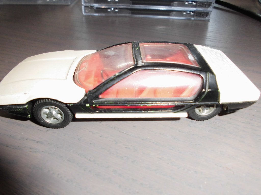 dinky toys Lamborghini Marzal 189 uit 1969, Ophalen of Verzenden, Gebruikt, Auto, Dinky Toys