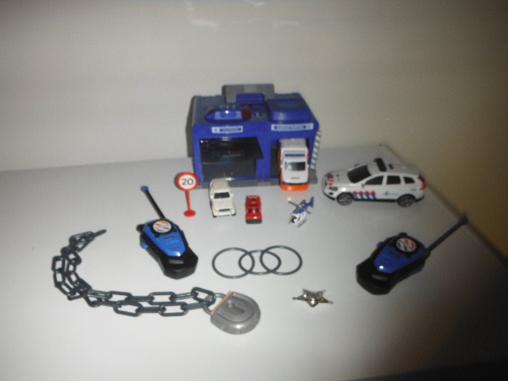 politiebureau+walky talky,s+auto,s +acc, Ophalen, Zo goed als nieuw, Jongen of Meisje