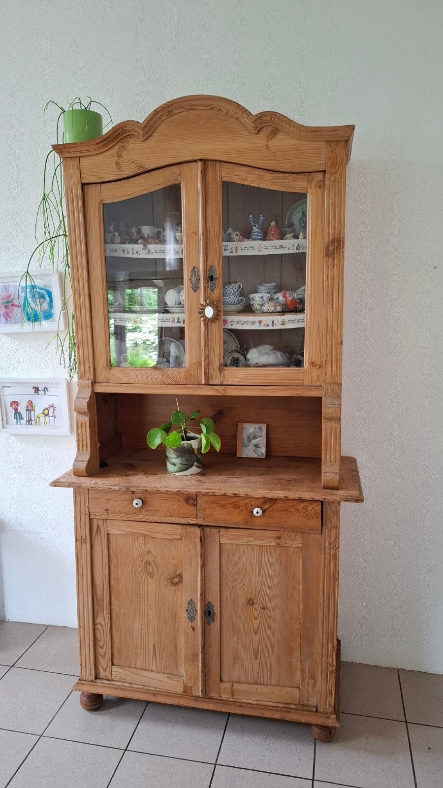 Antieke grenen vitrinekast, Huis en Inrichting, Ophalen, Gebruikt, 25 tot 50 cm, 50 tot 100 cm
