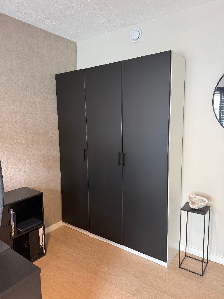IKEA pax kast zwart (2-deurs + 1-deurs), Ophalen, 200 cm of meer, Stijlvol, Zo goed als nieuw