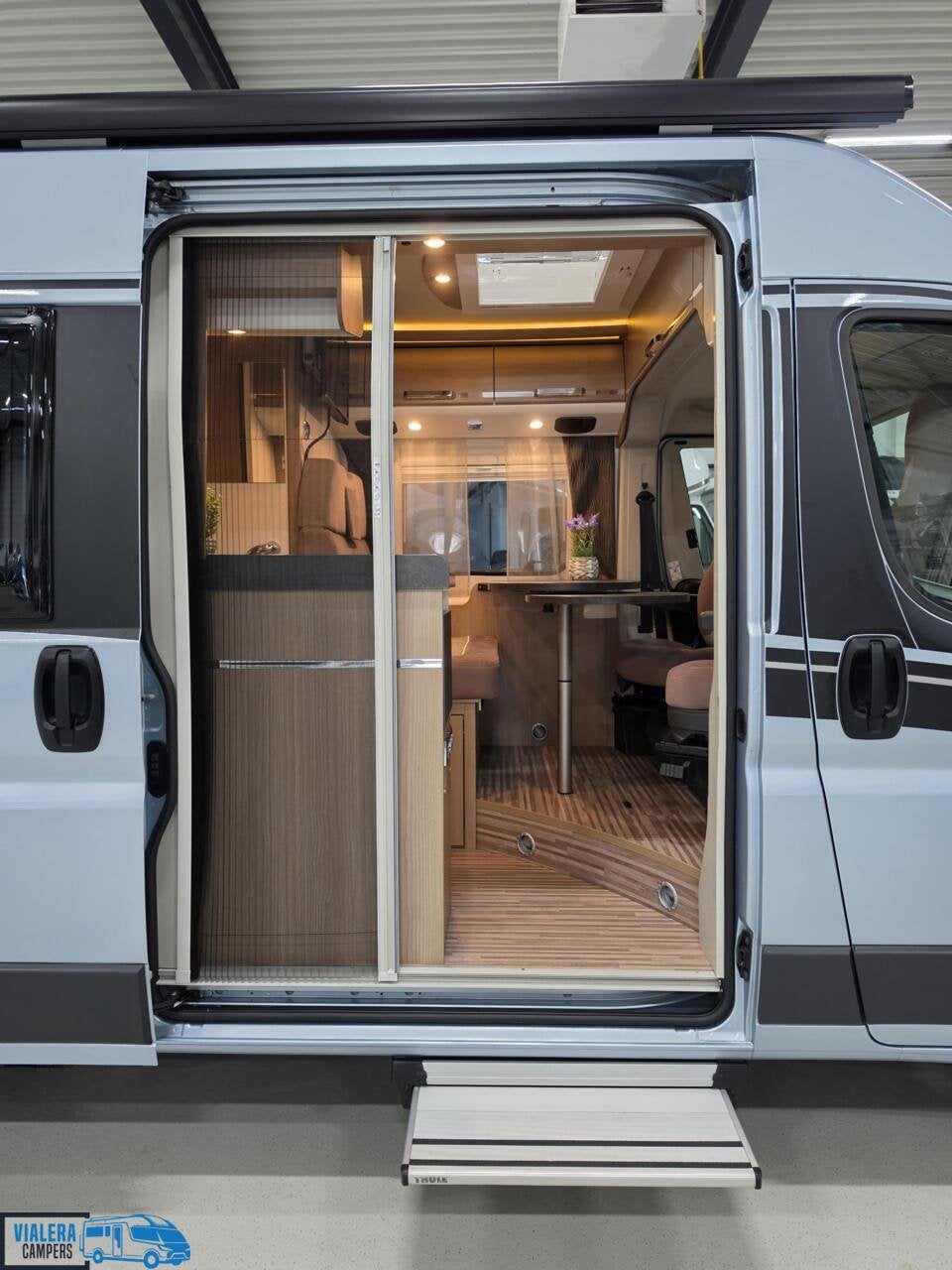 Carthago Malibu Van 600 *Automaat 150pk* Vol opties!, Caravans en Kamperen, Automaat, Buscamper of Camperbus, Tot en met 2, Bedrijf