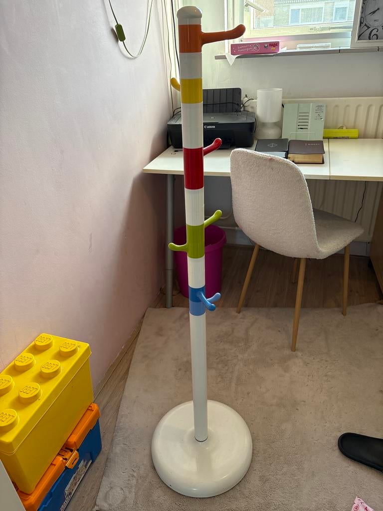 Kleurrijke Kinderkapstok - Staand Model, Huis en Inrichting, Woonaccessoires | Kapstokken, Gebruikt, Kinderkapstok, 100 tot 150 cm