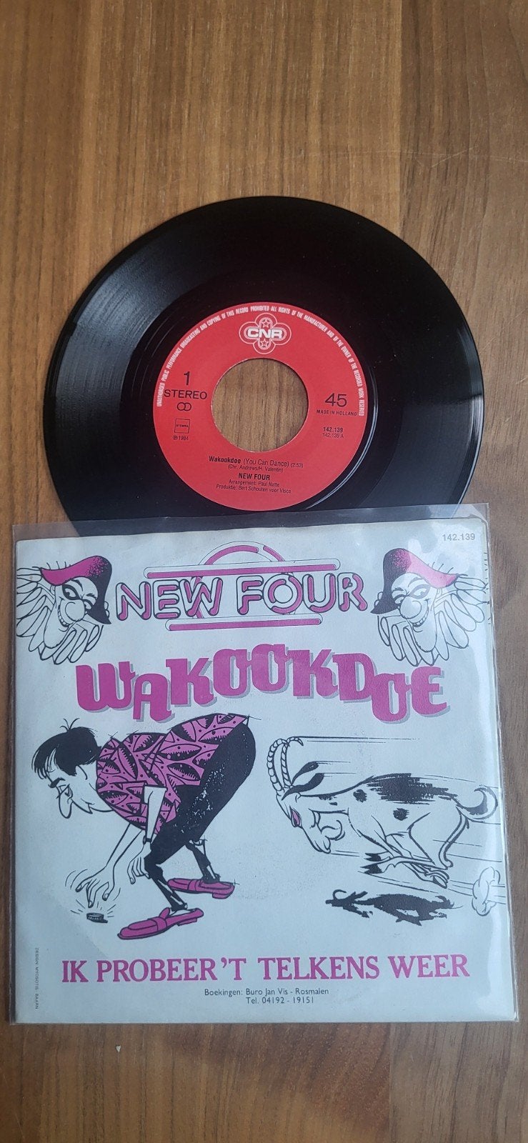 new four wakookdoe singel singels vinyl piraat, Cd's en Dvd's, Ophalen of Verzenden, Zo goed als nieuw, Overige formaten, Levenslied of Smartlap