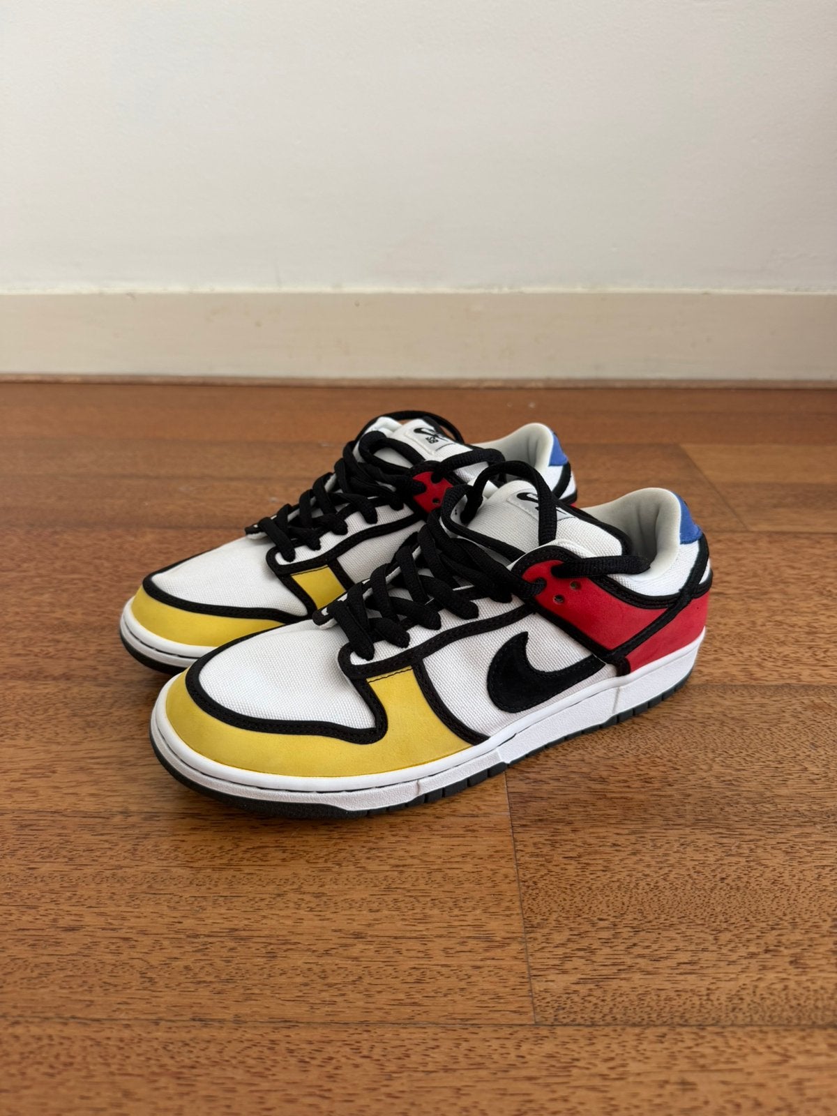 Nike Sb Piet Mondriaan - 42.5 / 9.5 - DS, Kleding | Heren, Overige kleuren, Nieuw, Ophalen of Verzenden, Sneakers of Gympen
