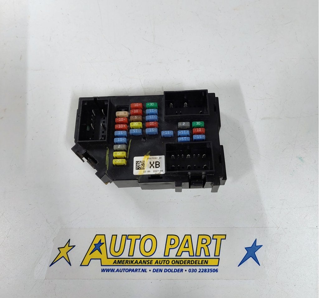 Chevrolet Suburban zekeringkast 2008-2011, Gebruikt, Info@gm.com, Amerikaanse onderdelen, Ophalen of Verzenden