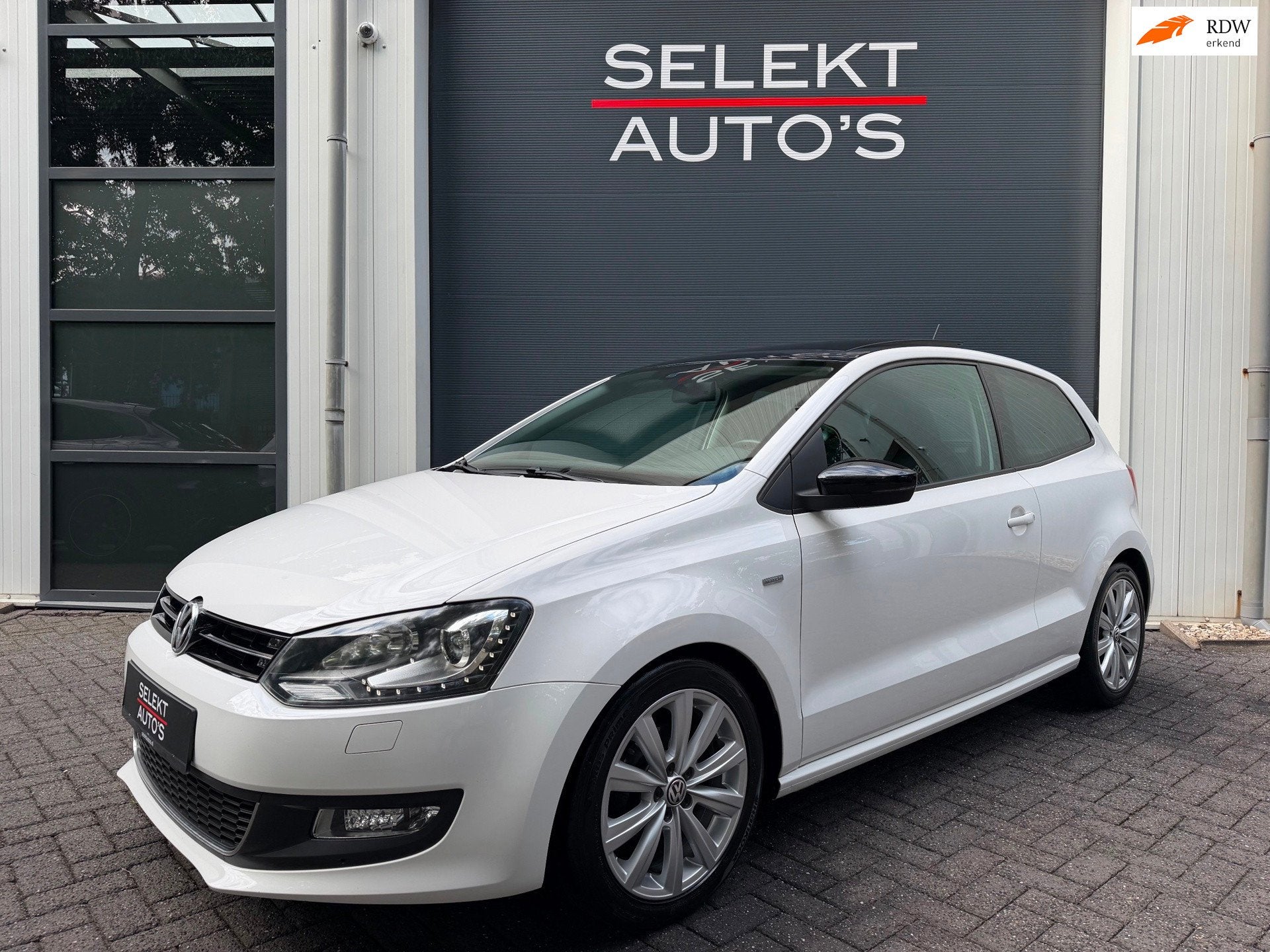 Volkswagen Polo 1.2 TSI Match 90 Pk Pano/Xenon/LED/Airco/Cru, Voorwielaandrijving, Gebruikt, Zwart, 4 cilinders