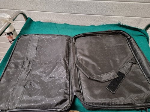 Laptoptas medion, Ophalen of Verzenden, 'T Olde Gre-j, Info@toldegrej.nl, Endepoelstraat 20f Didam