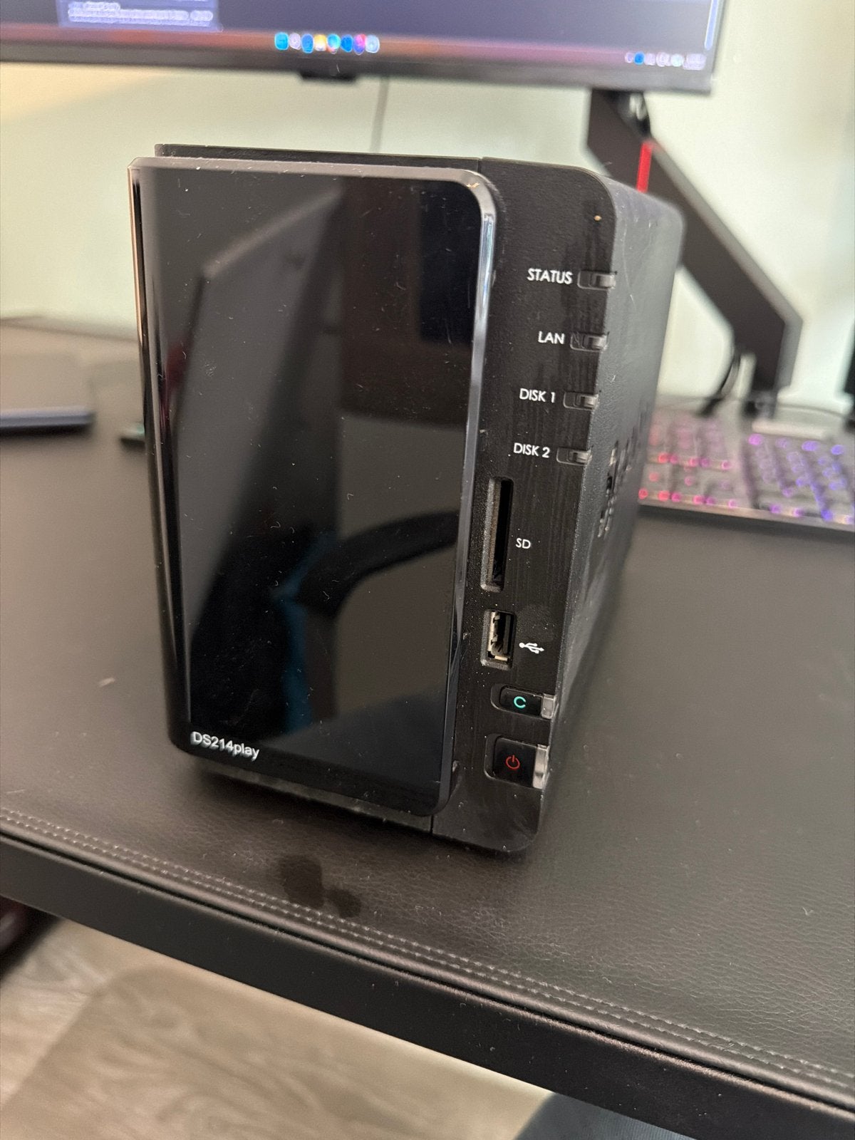 Synology DS214play NAS met 2x 4TB WD Red harde schijven, Computers en Software, Harde schijven, Gebruikt, Server, HDD, Ophalen of Verzenden