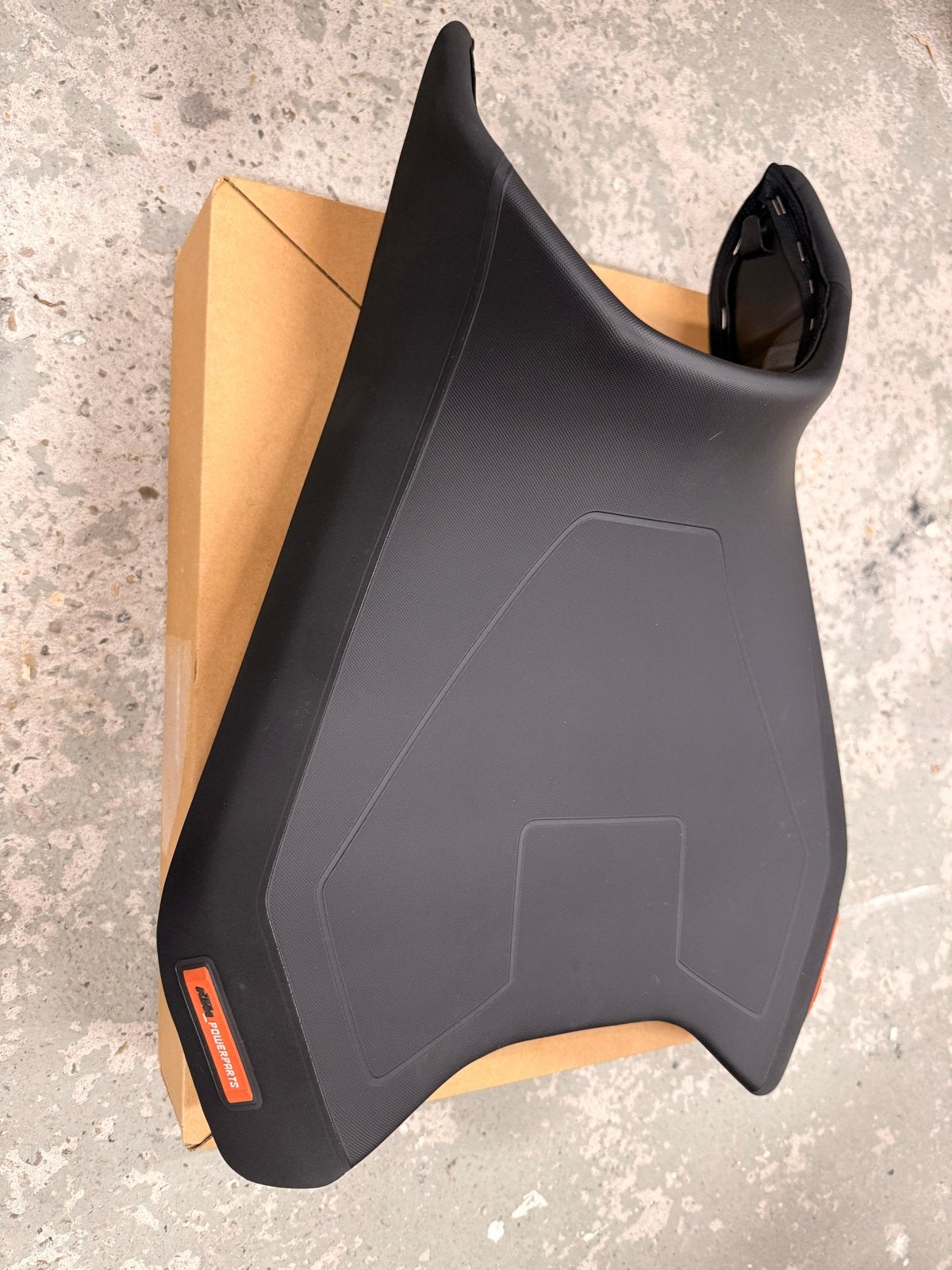 KTM 790/890 Duke PowerParts Verlaagd Zadel (-20mm), Ophalen, Gebruikt