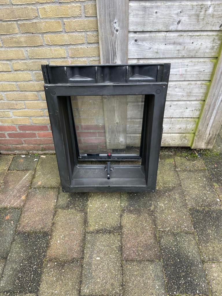 Dakraam. Afmeting staat in de omschrijving, Doe-het-zelf en Verbouw, Kozijnen en Schuifpuien, Ophalen, Hout, Raamkozijn, 75 tot 150 cm