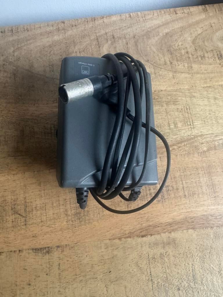 Oplader ion, Ophalen, Zo goed als nieuw
