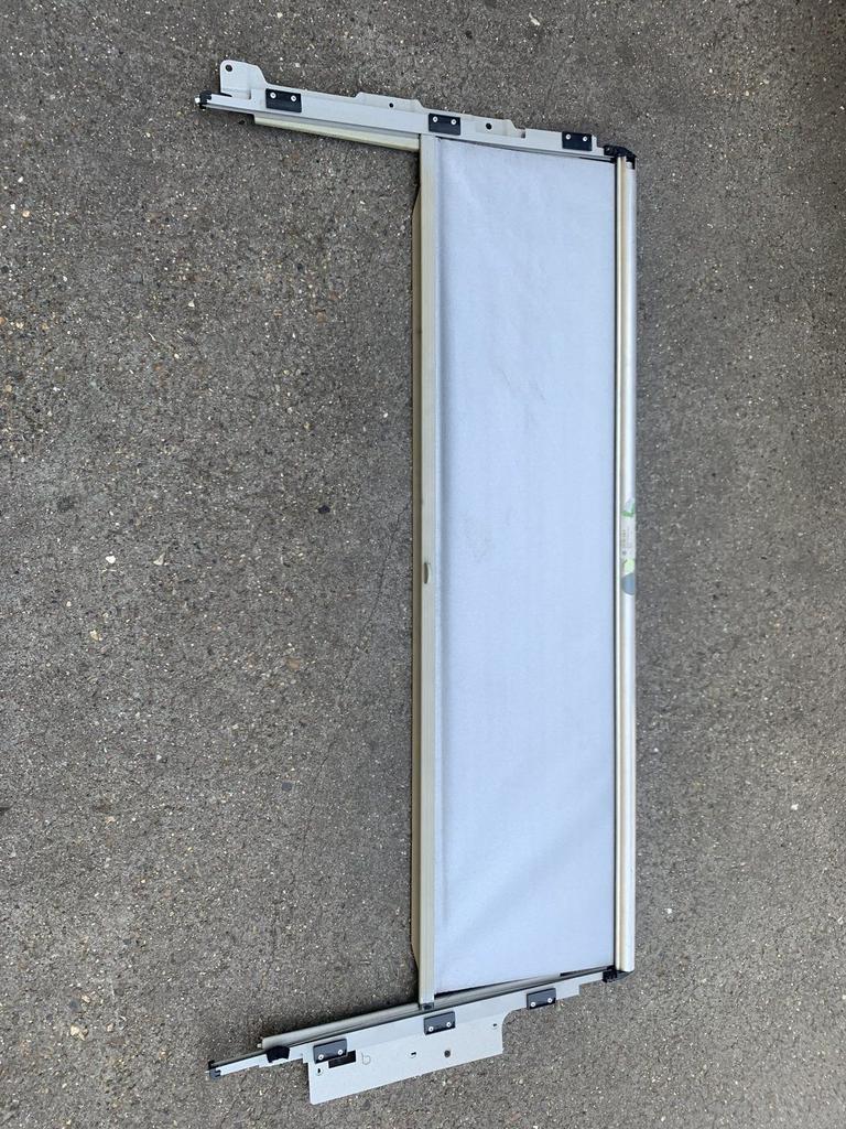 Volkswagen T5 California rolgordijn 7H7 861 244C, Auto-onderdelen, Interieur en Bekleding, Ophalen of Verzenden, Gebruikt, Volkswagen