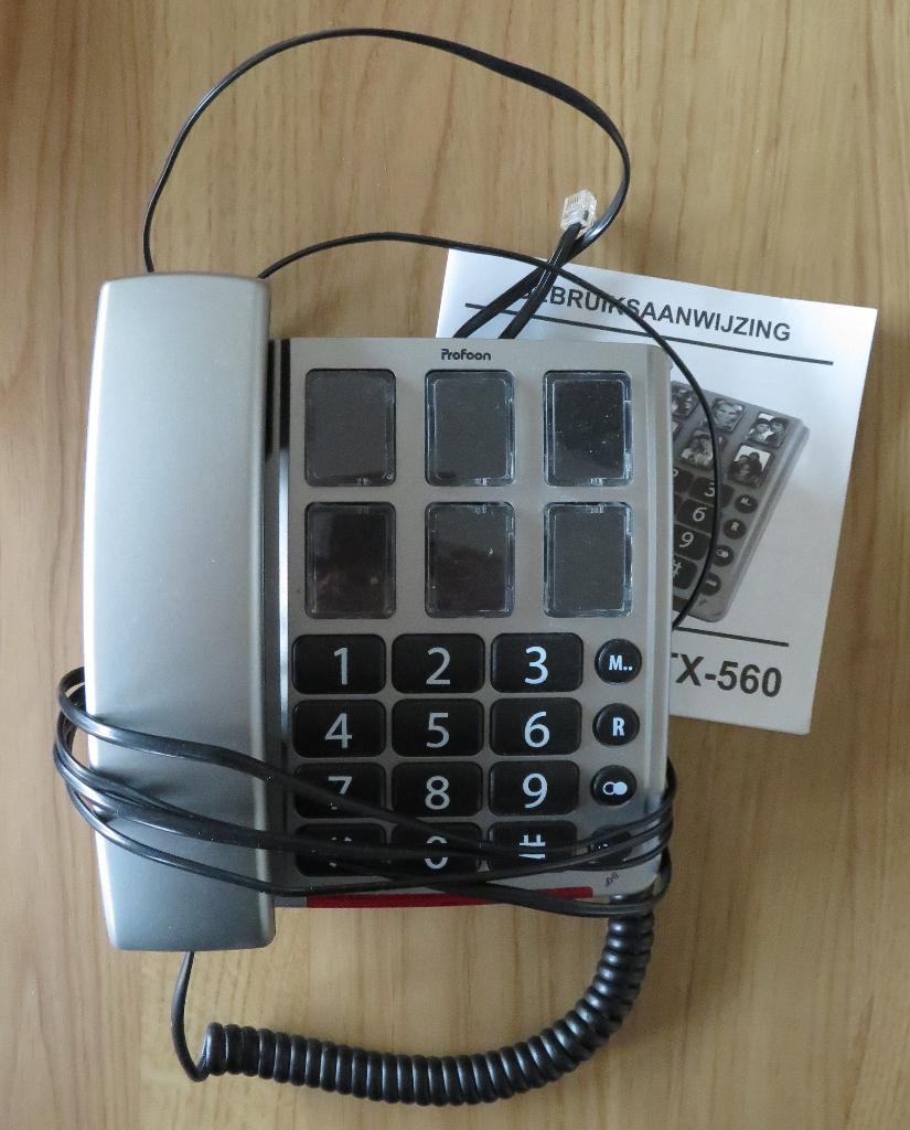 Telefoon met grote druktoetsen, Telecommunicatie, Vaste telefoons | Niet Draadloos, Ophalen of Verzenden, Gebruikt