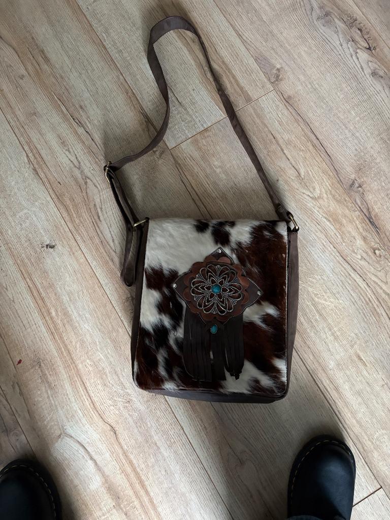 Mooi leren tas met vacht, Ophalen, Zo goed als nieuw, Bruin, Schoudertasje