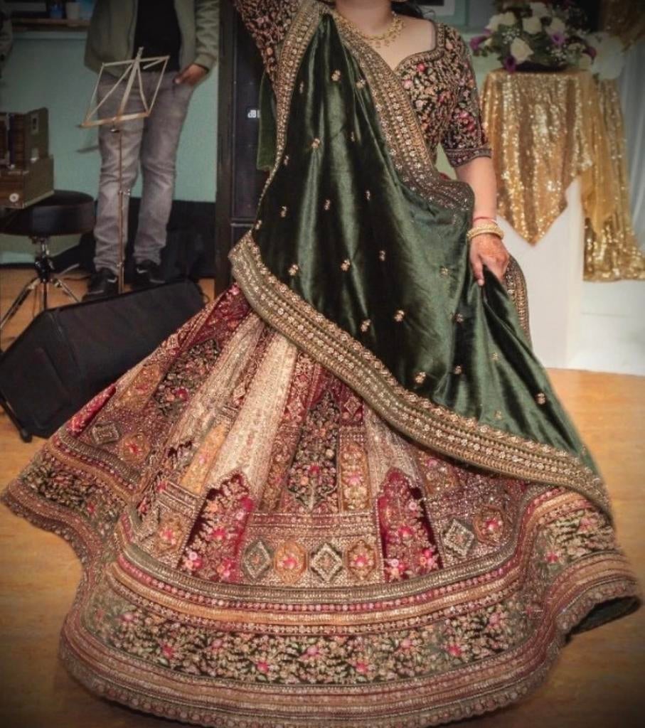 Indiase lengha, Maat 38/40 (M), Overige typen, Ophalen of Verzenden, Zo goed als nieuw