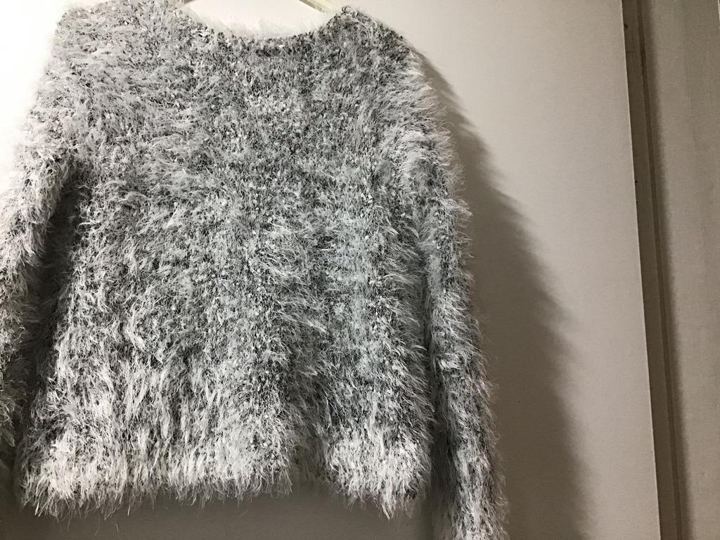 Trui lijkt “mohair” maat S, Kleding | Dames, Truien en Vesten, Ophalen of Verzenden, Zo goed als nieuw, Maat 38/40 (M), Wit