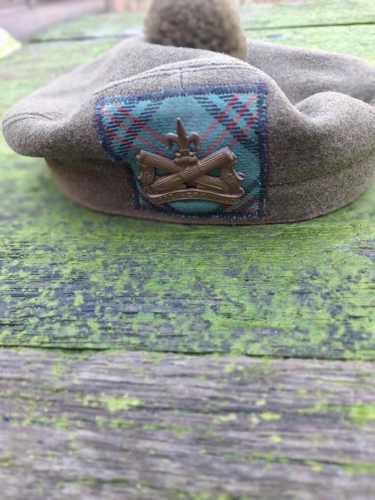 SCHOTSE TAM O SHANTER BARET, Ophalen of Verzenden, Helm of Baret