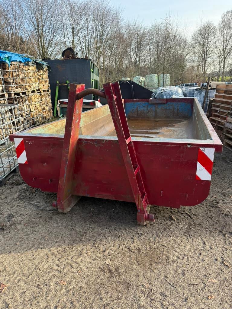 Afval/puincontainers met haakarm en/of kabelsysteem te koop, Ophalen