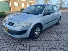 Renault Mégane 1.6 16V S2005 2003 Grijs, Auto's, Renault, Voorwielaandrijving, 625 kg, 4 cilinders, 49 €/maand