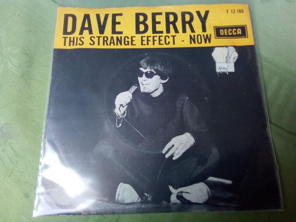 Dave Berry.             This Strange effect.           Now, Gebruikt, Verzenden, 7 inch, Single