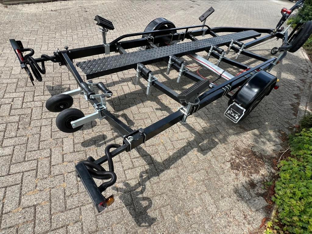 Freewheel boottrailer geremd 1800kg aluminium gepoedercoat z, Watersport en Boten, Ophalen, Minder dan 1500 kg, Gebruikt, Overige typen