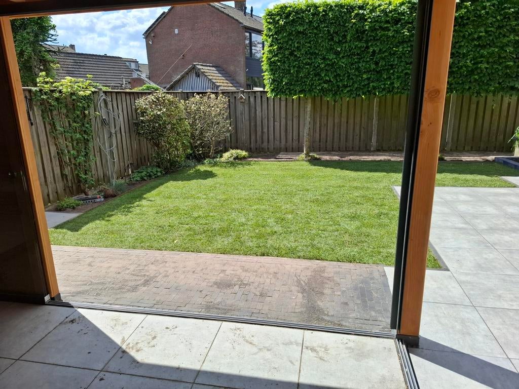 Complete Tuinservice | Straten, Snoeien, Onderhoud, Garantie, Tuinontwerp