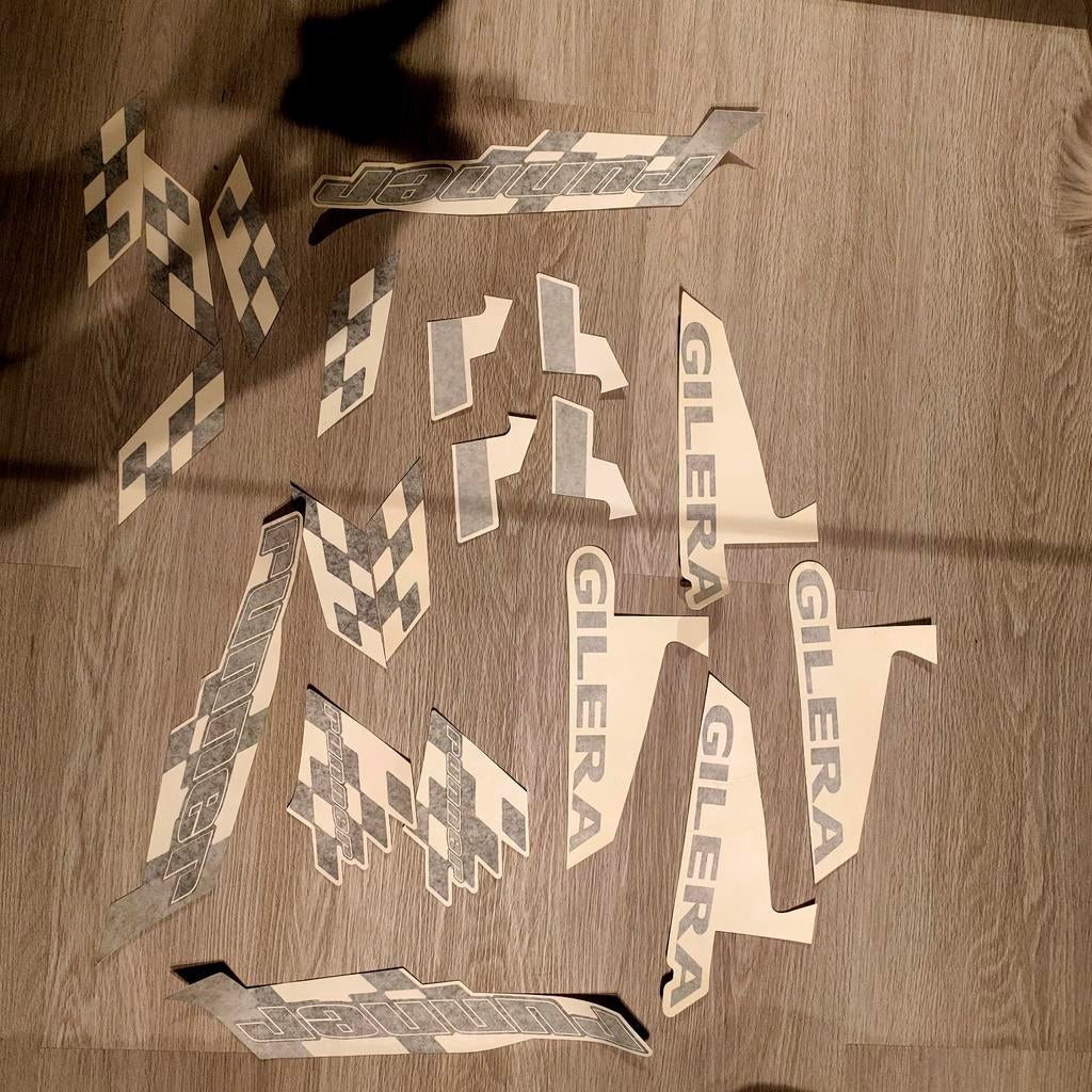Gilera Runner RST stickerset zilver zwart, Ophalen of Verzenden, Zo goed als nieuw