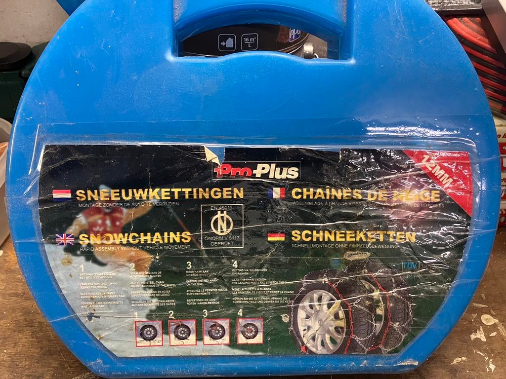 Te koop ProPlus sneeuwkettingen KN90 & Track sneeuwkettingen, Ophalen, Zo goed als nieuw