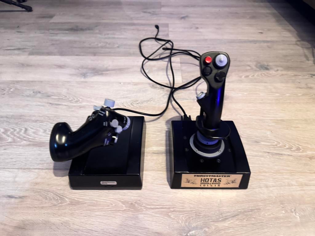 (Nog een set) Thrustmaster Hotas Cougar F-16 (lees omschr), Ophalen of Verzenden, Gebruikt