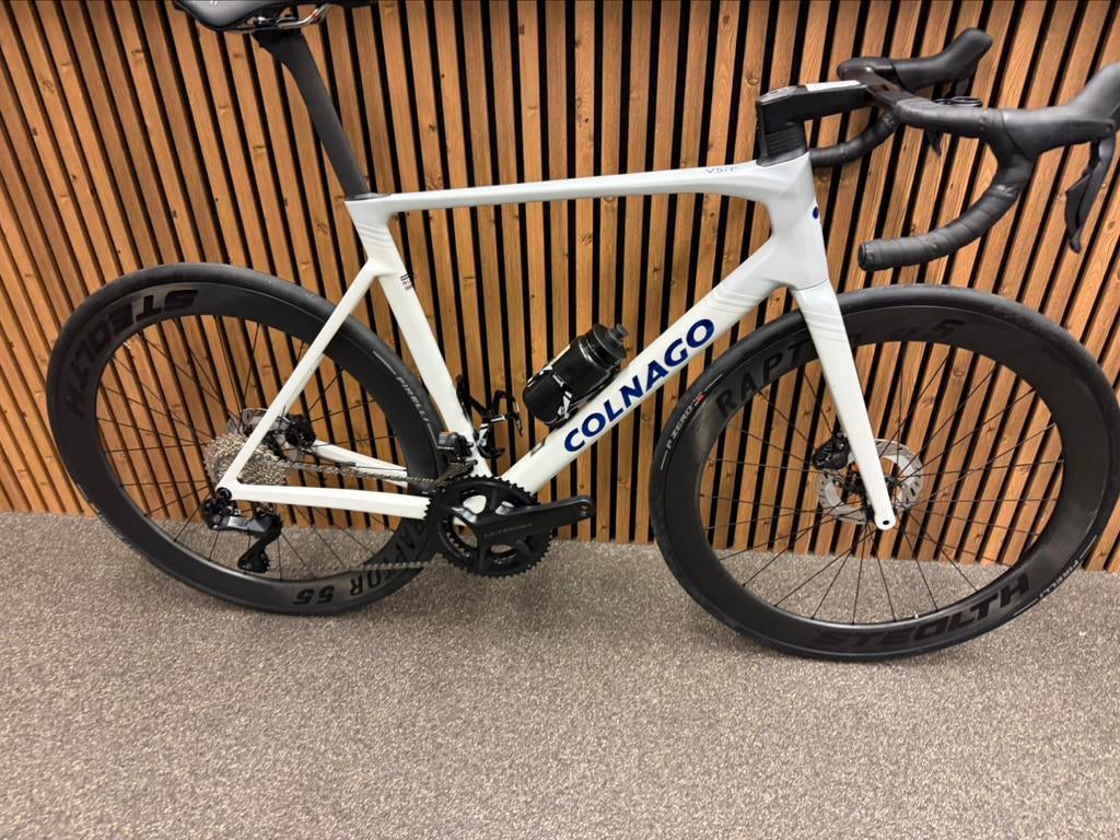 Colnago V5RS – Topsegment racefiets, klaar om te vliegen, Carbon, Zo goed als nieuw, Meer dan 20 versnellingen, 53 tot 57 cm