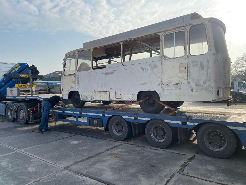 Uniek project Fiat Van Hool 1965 Foodtruck Verkoopwagen, Beige, Origineel Nederlands, Diesel, 3330 kg
