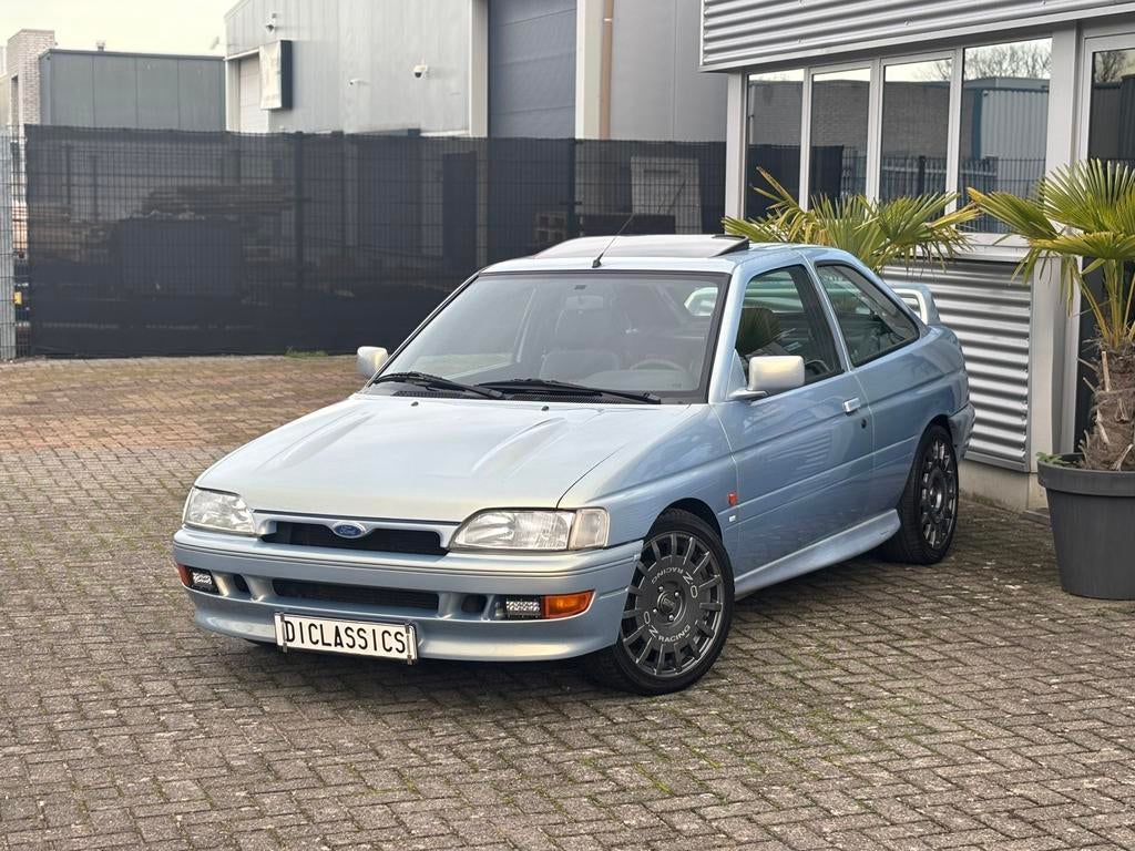 Ford Escort RS2000 2.0 16v DOHC 1993!!, Auto's, Ford, Bedrijf, Escort, Benzine, Handgeschakeld, Overige kleuren, Zwart, Leder en Stof
