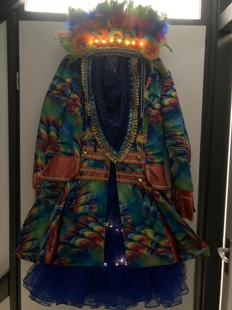 Carnavalsjas dames maat 42 met petticoat, sjaal en tooi, Ophalen of Verzenden, Zo goed als nieuw, Overige maten