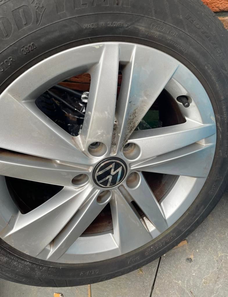 Wintersetje aangeboden 205-55-16, Auto-onderdelen, Banden en Velgen, Ophalen, Gebruikt, 16 inch, Band(en)