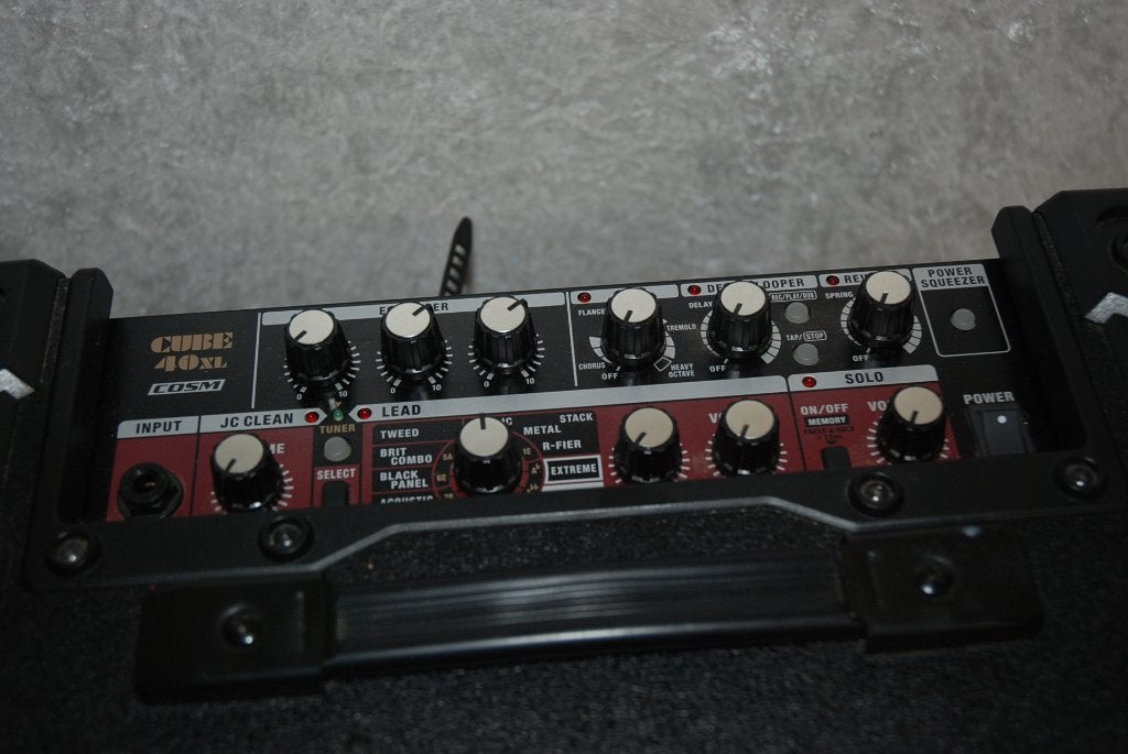 Roland Cube 40XL  gitaarcombo   <26261845>, Muziek en Instrumenten, Ophalen, Gebruikt, ., Roland