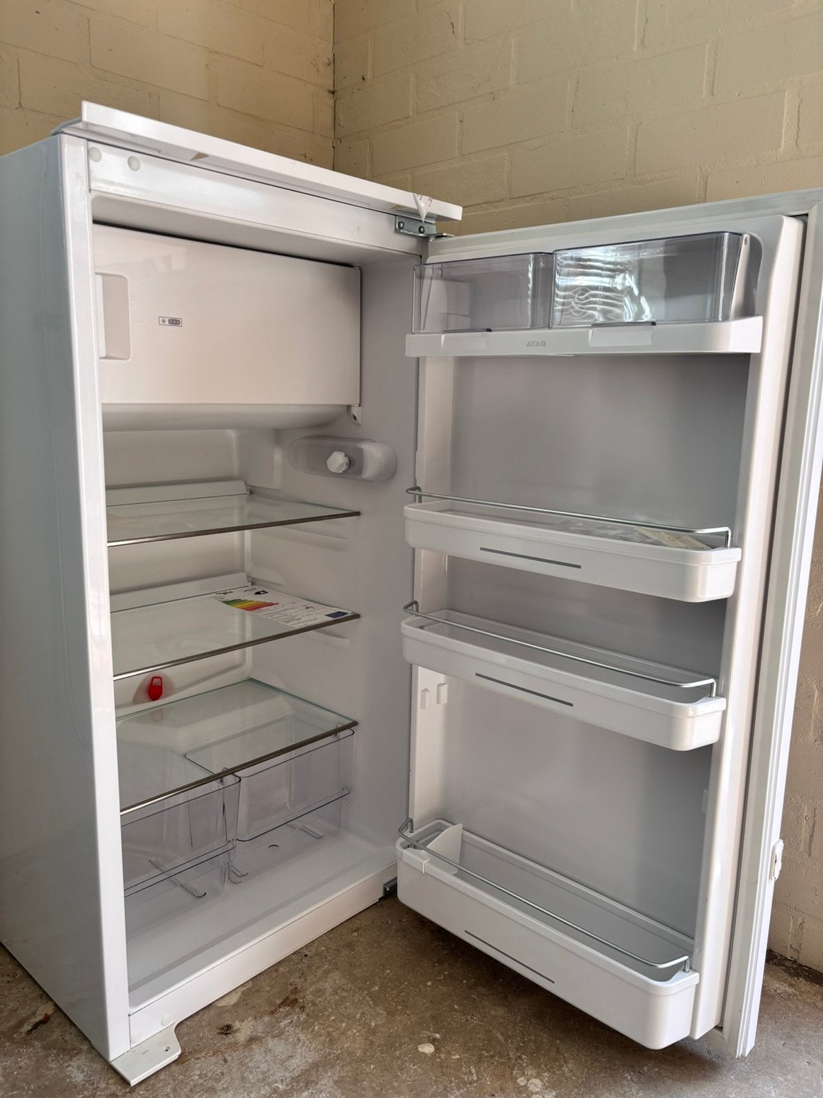 ATAG inbouw Koelkast met vriesvak - Energie A - 102cm hoog, 150 tot 200 liter, Nieuw, Energieklasse A of zuiniger, 45 tot 60 cm